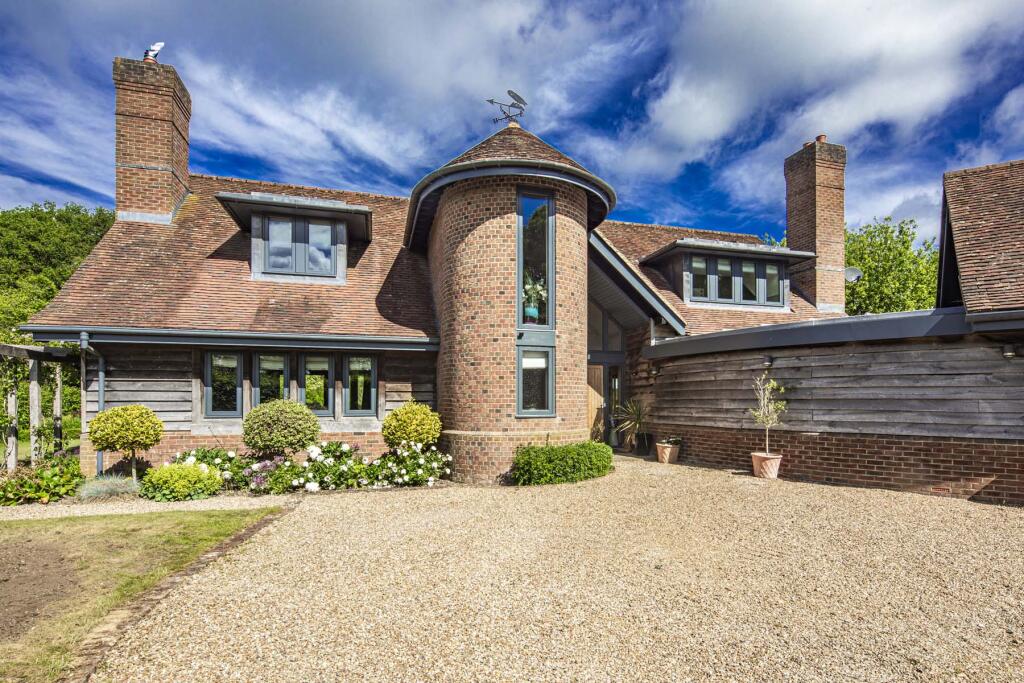 Bespoke Residence Set In The Chilterns