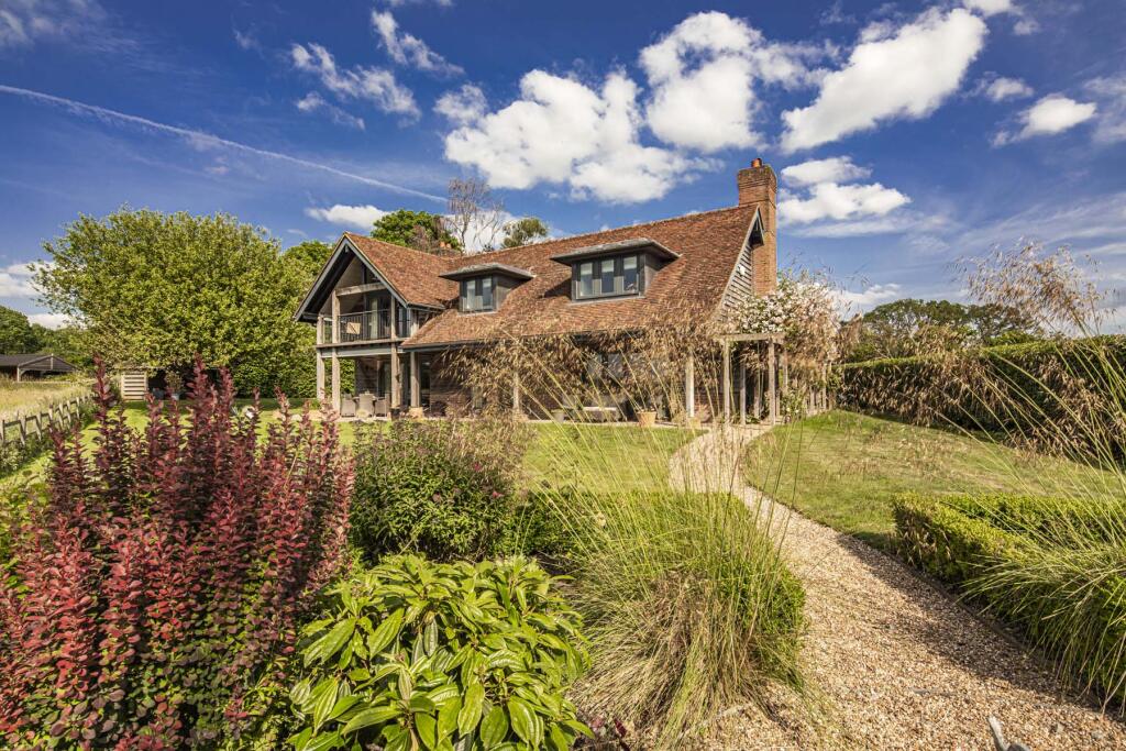 Bespoke Residence Set In The Chilterns